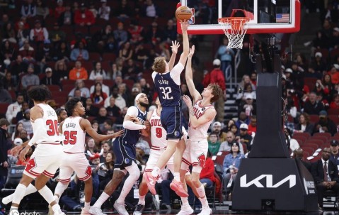 弗拉格11分怀特22分多森姆20+8 公牛胜独行侠止3连败