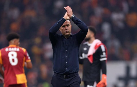 斯洛特称利物浦成绩受针对，点名克洛普