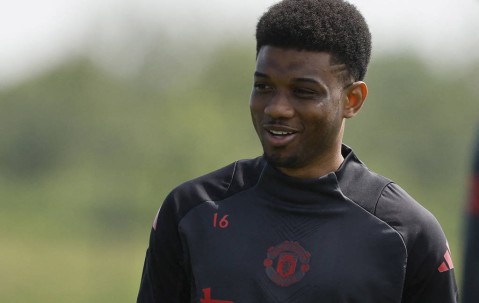 曼联加入8500万英镑争夺战：埃基蒂克转会或将重塑英超格局！