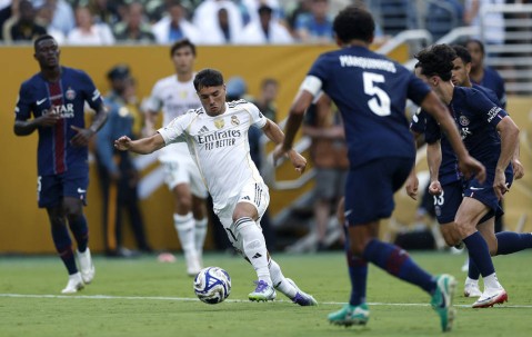 大巴黎又碰钉子！皇马实力派悍将选择留队，真爱啊
