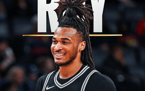 卡斯尔当选年度最佳新秀 马刺两年蝉联该奖项