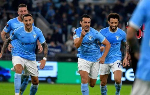 足坛悲喜一夜！尤文图斯1-1保住前4，巴黎终结2连败，马竞4-0大胜