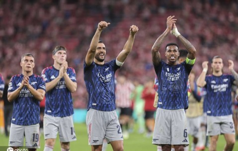 欧冠战火重燃 阿森纳客场2-0胜毕尔巴鄂竞技
        
    欧冠战火重燃 阿森纳客场2-0胜毕尔巴鄂竞技