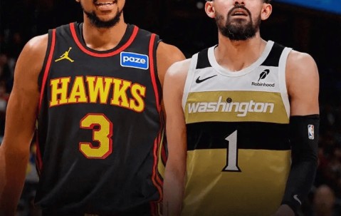 残忍！特雷杨被交易时坐在替补席 随后被叫回更衣室