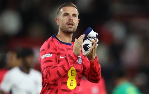 亨德森深情告别阿贾克斯，35岁有望重返英超，冲击2026世界杯席位