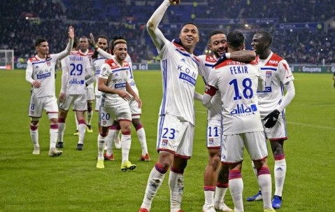 法甲焦点战：里昂主场能否碾压图卢兹？